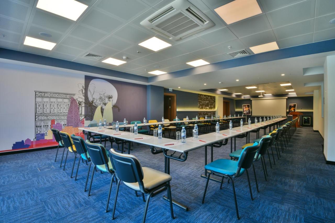 Ibis Hotel 3*
