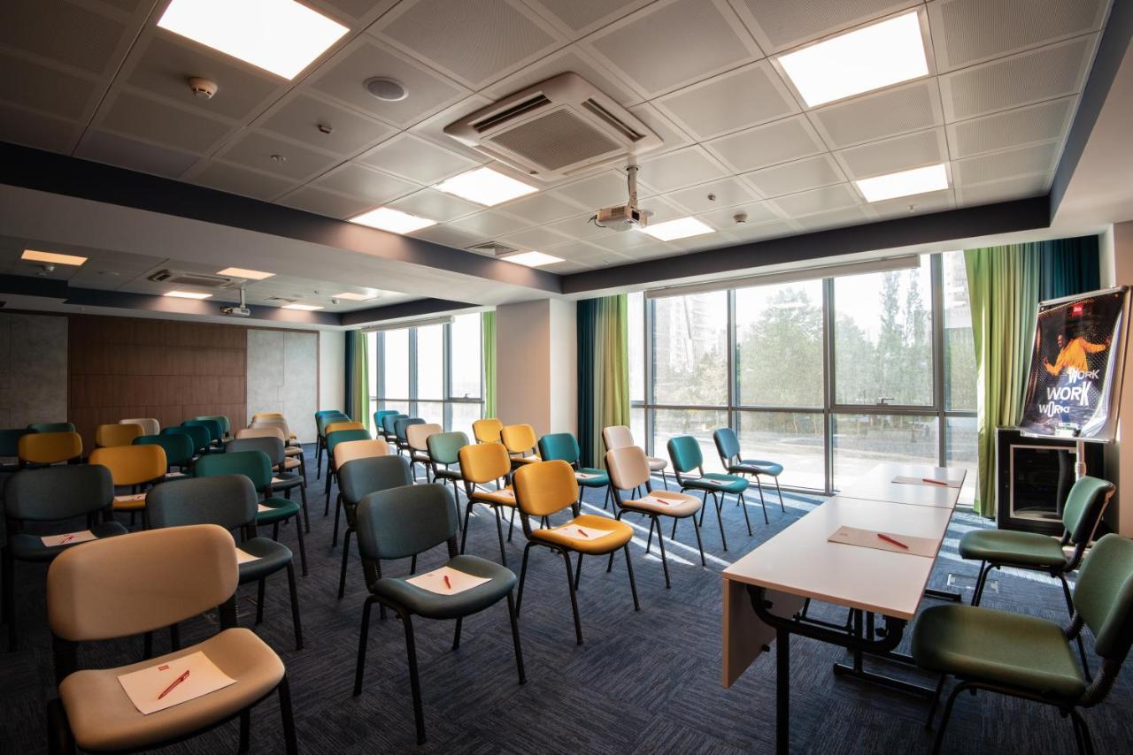 Ibis Hotel 3*