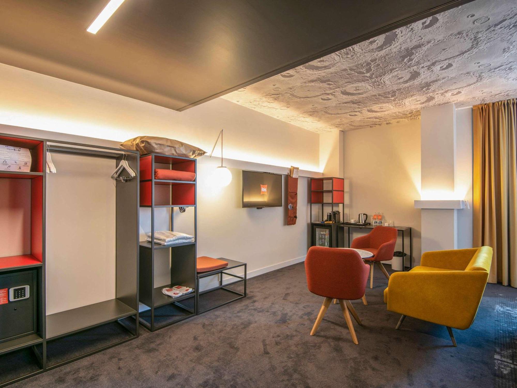 Ibis Hotel